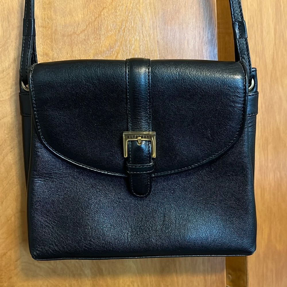 Vintage Burberrys Burberry Black Leather Crossbody Shoulder Bag Gold Buckle